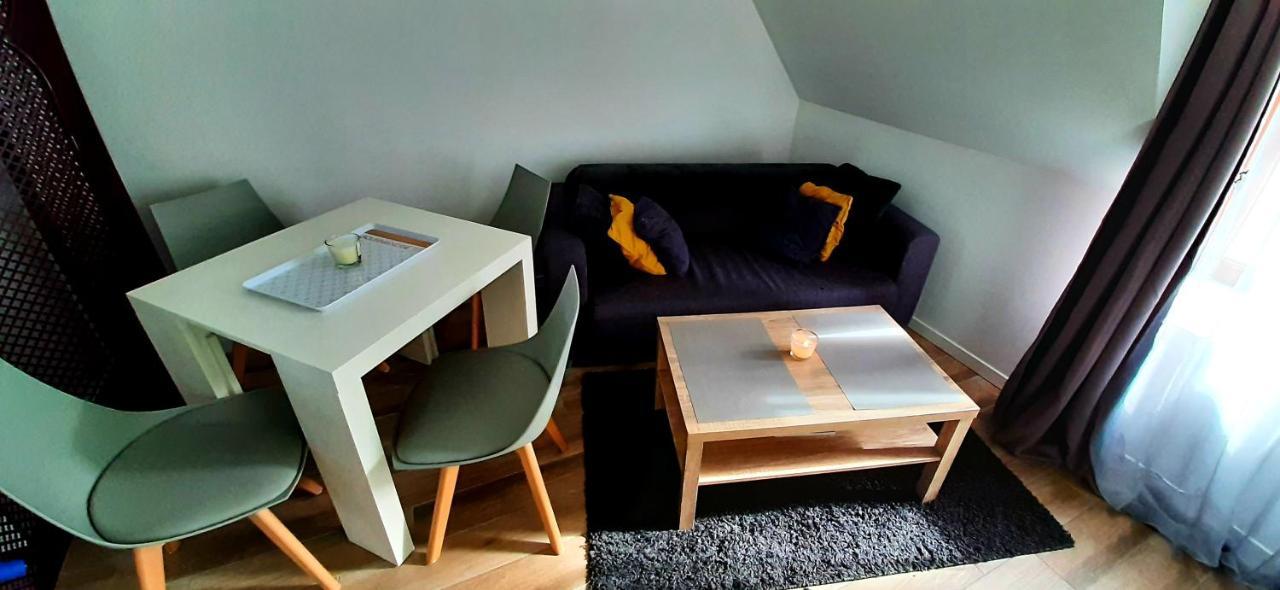 Appartamento Charmant Studio Au Coeur De Sens Esterno foto